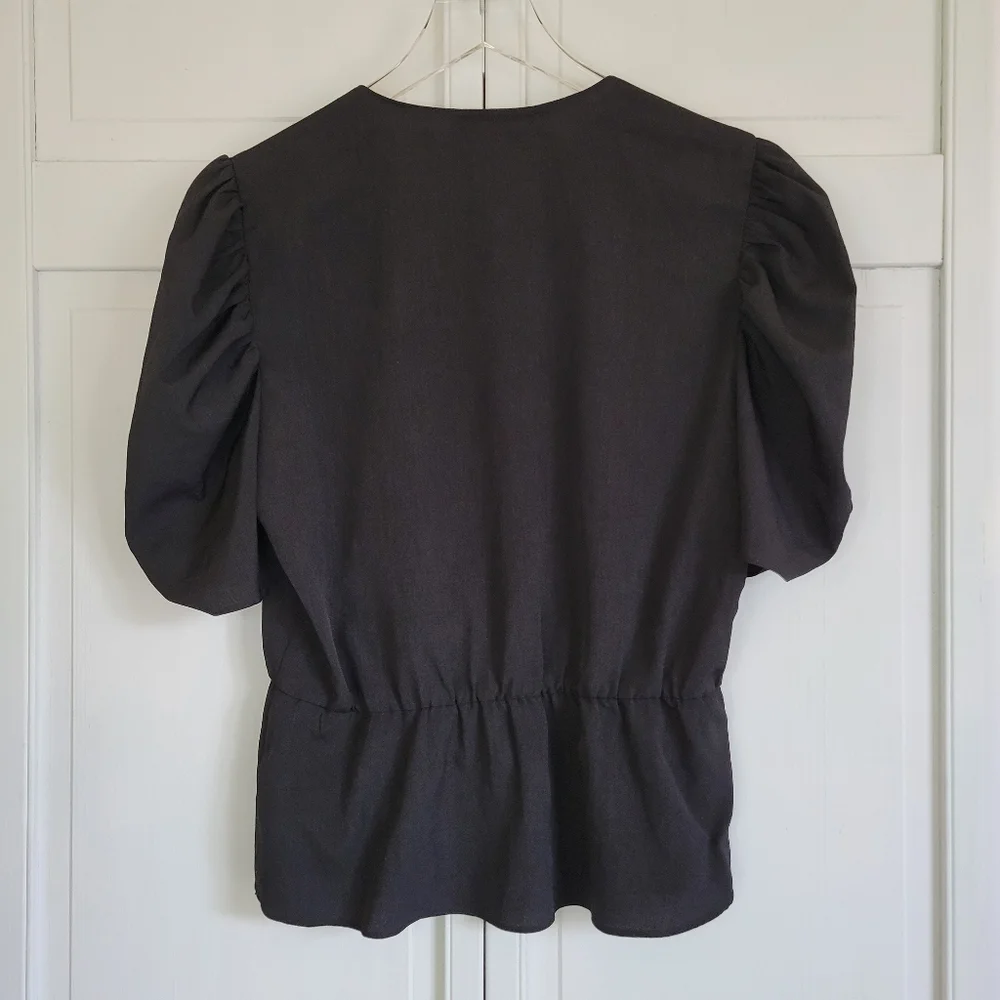 Leyden Surplice Neck Puff Sleeve Top Black Size M - Picture 6 of 6